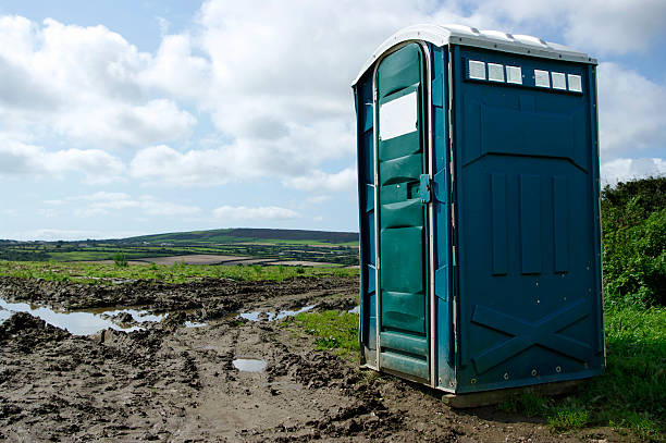 Best VIP or Luxury Restroom Trailers  in Farmland, IN